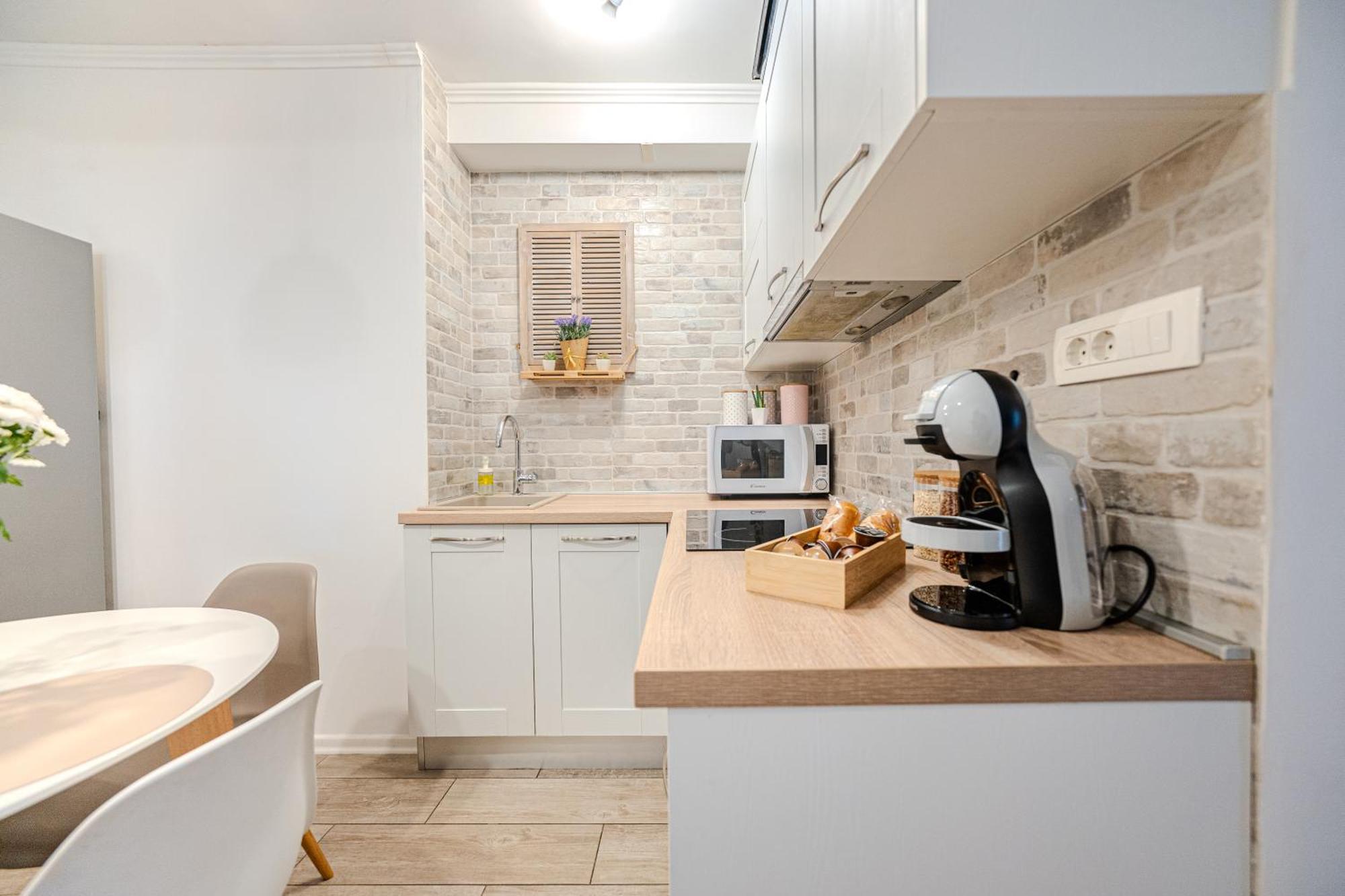 Split Apartment M&T ภายนอก รูปภาพ