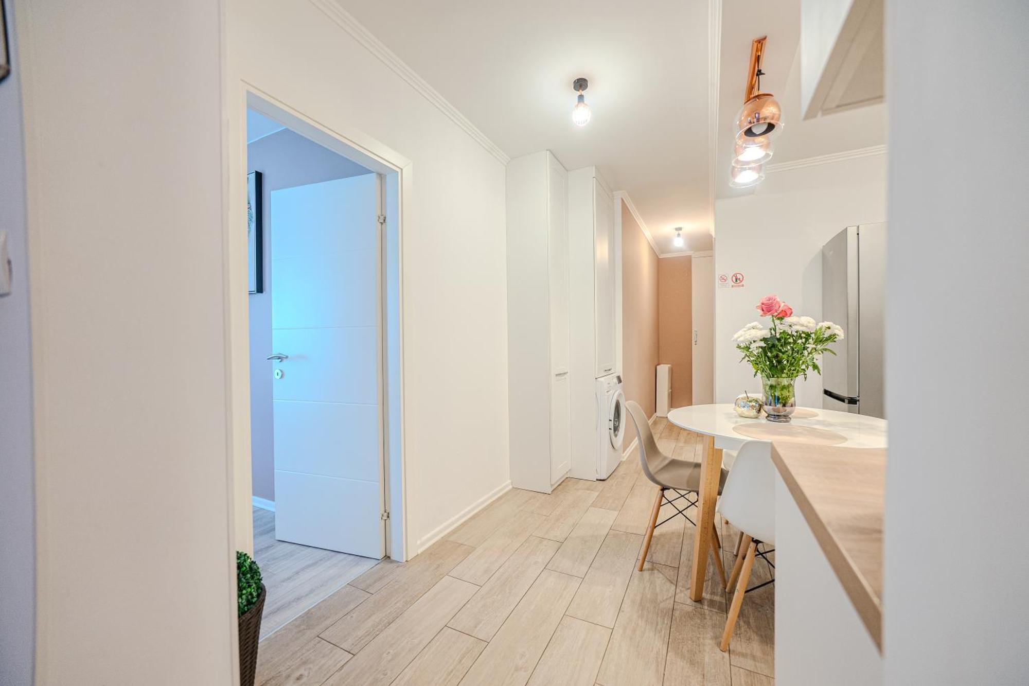 Split Apartment M&T ภายนอก รูปภาพ