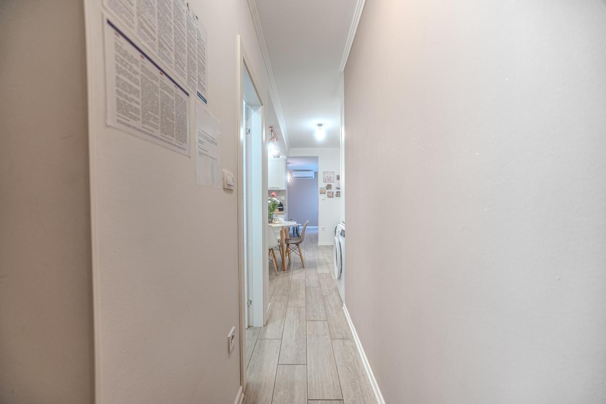 Split Apartment M&T ภายนอก รูปภาพ