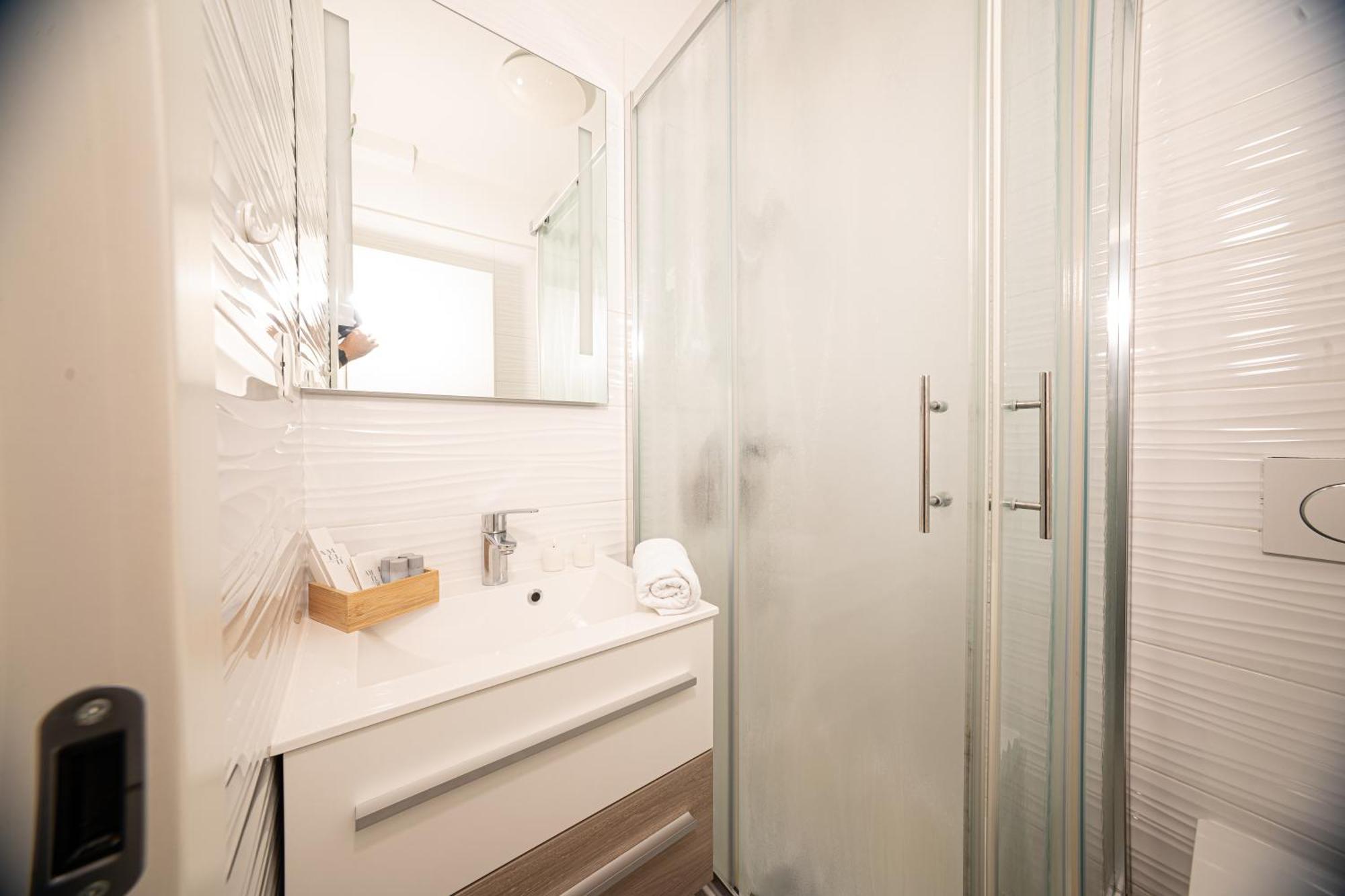 Split Apartment M&T ภายนอก รูปภาพ